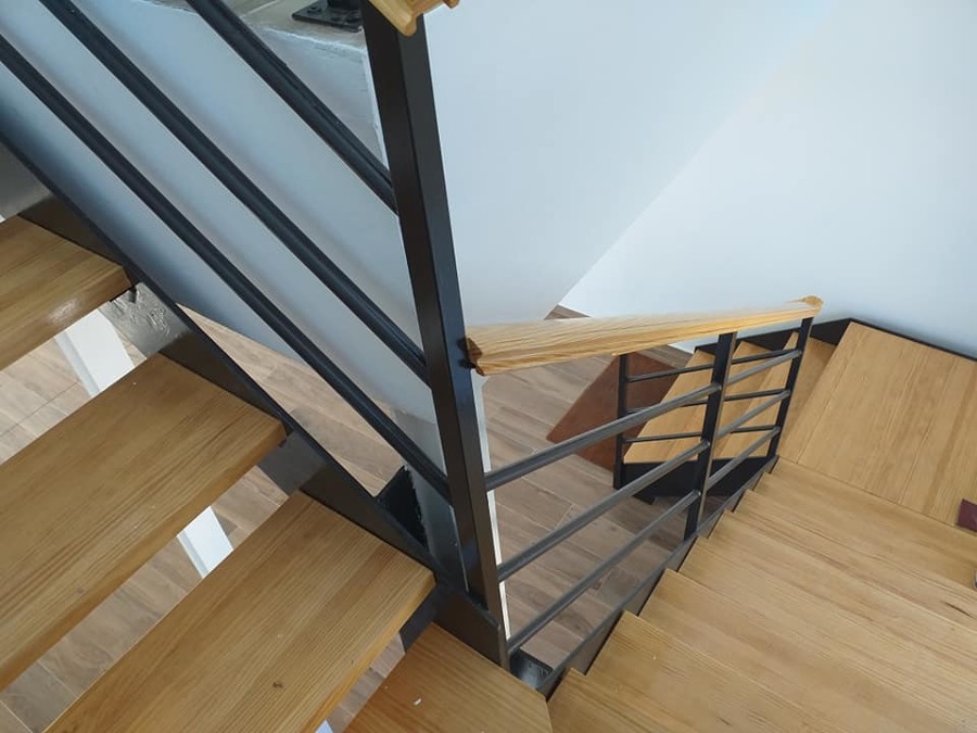 escalera diseño acceso plana 1º