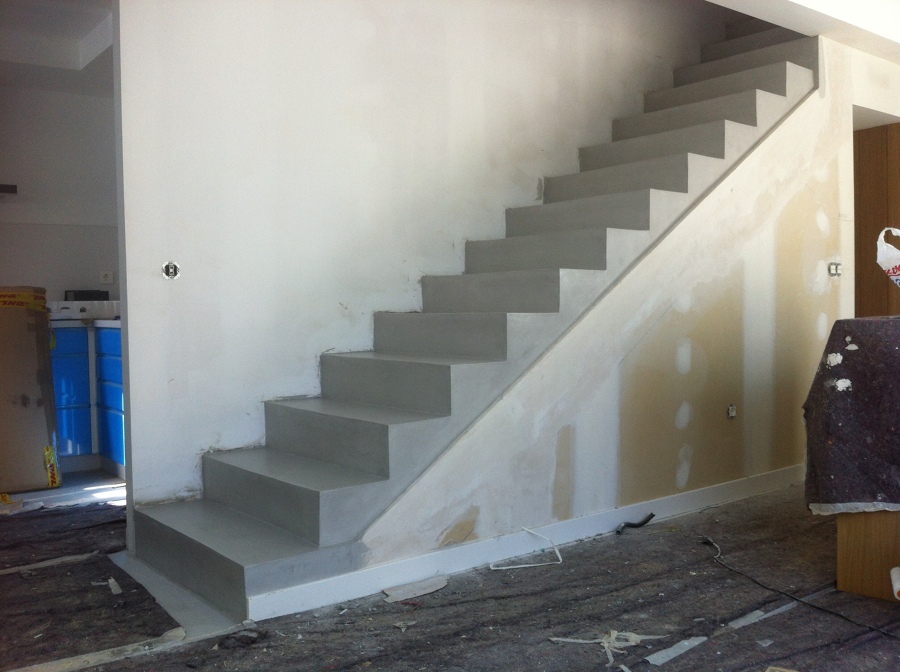 Escalera en microcemento