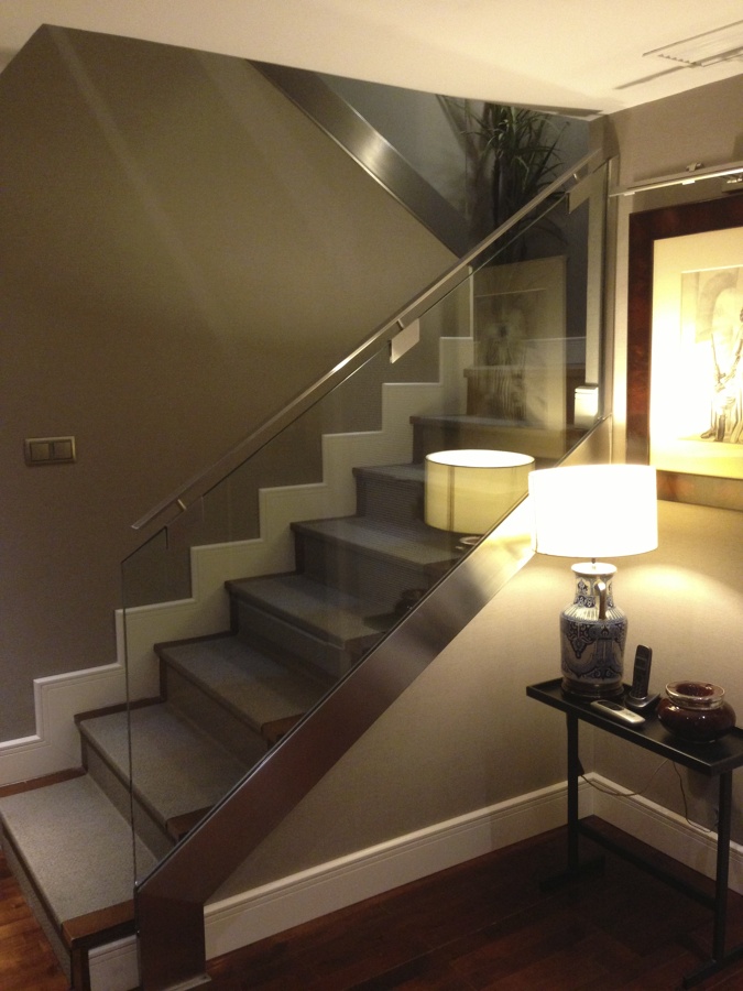 ESCALERA ( ESTADO REFORMADO )