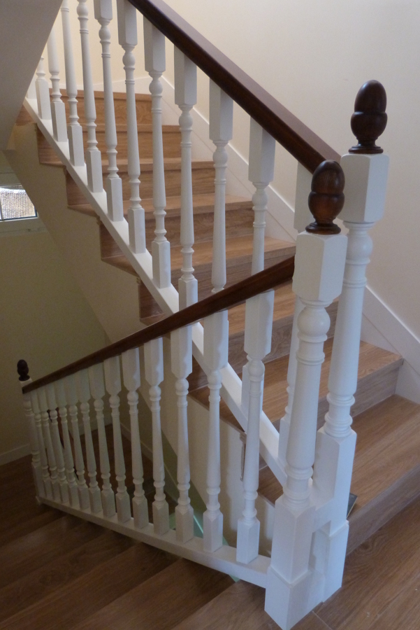 Escalera estilo clásico.