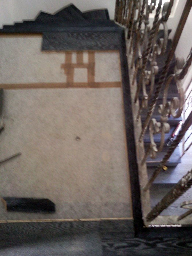 ESCALERA FORRADA CON PARQUET FLOTANTE EUROWOOD ROBLE NEGRO CALÍZO