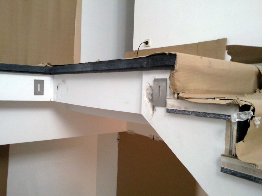 ESCALERA FORRADA CON PARQUET FLOTANTE EUROWOOD ROBLE NEGRO CALÍZO