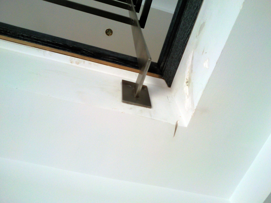 ESCALERA FORRADA CON PARQUET FLOTANTE EUROWOOD ROBLE NEGRO CALÍZO