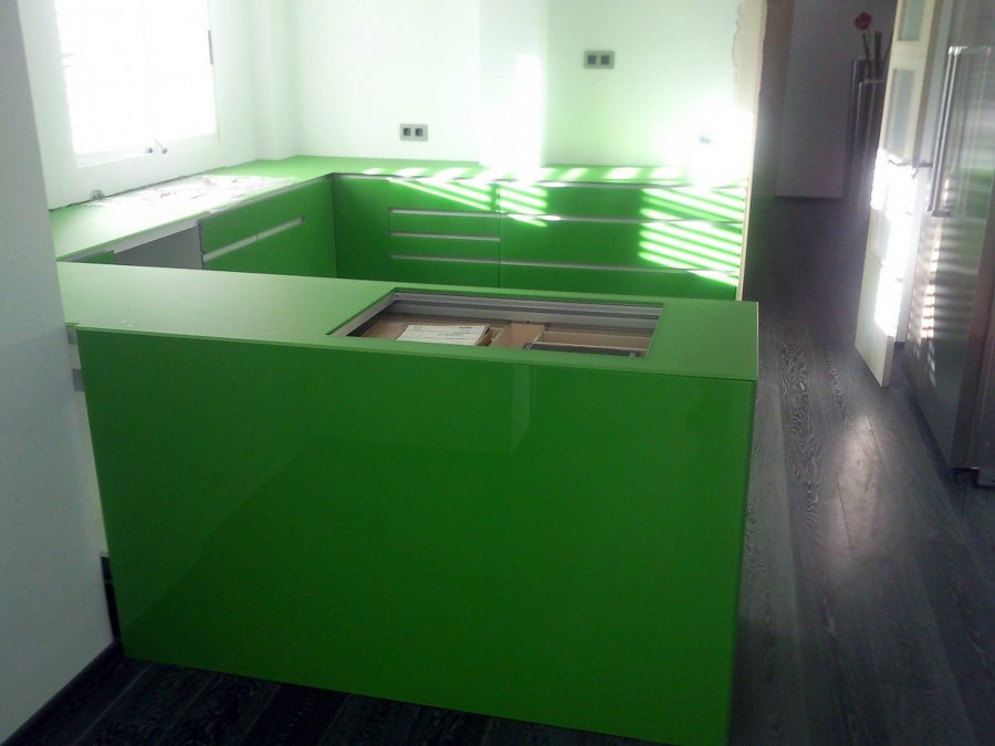 ESCALERA FORRADA CON PARQUET FLOTANTE EUROWOOD ROBLE NEGRO CALÍZO