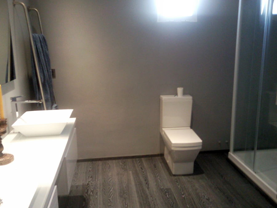 ESCALERA FORRADA CON PARQUET FLOTANTE EUROWOOD ROBLE NEGRO CALÍZO