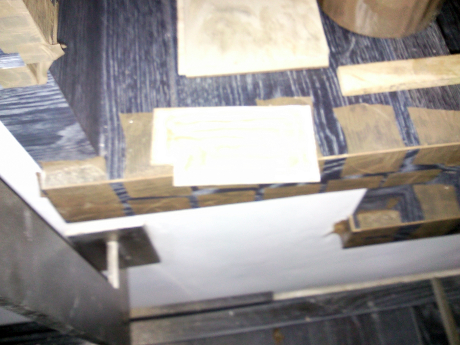 ESCALERA FORRADA CON PARQUET FLOTANTE EUROWOOD ROBLE NEGRO CALÍZO