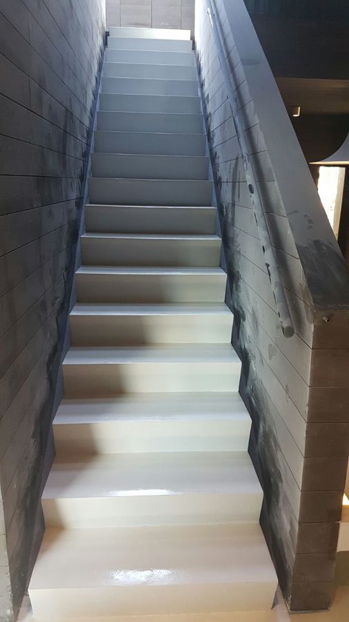 Escalera microcemento 