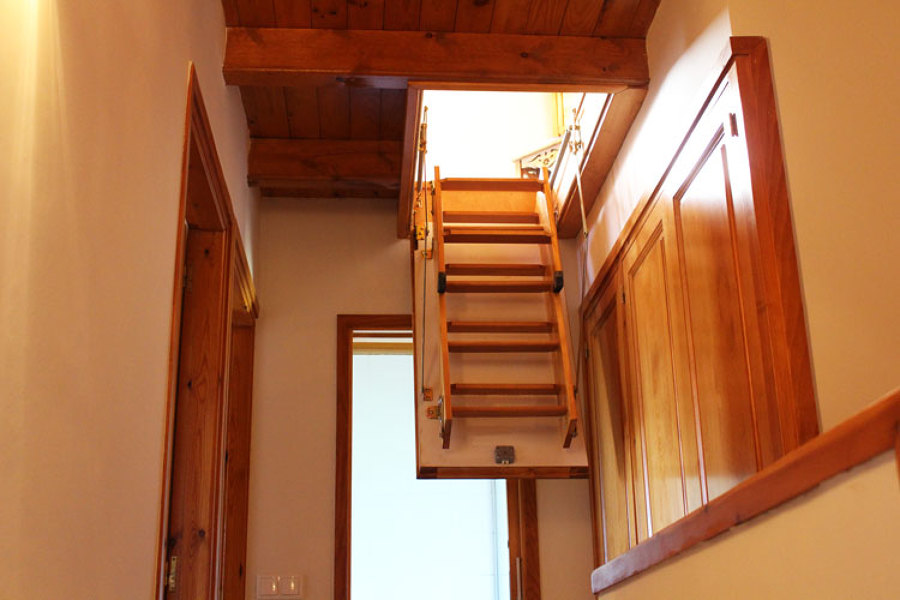 Escalera plegable