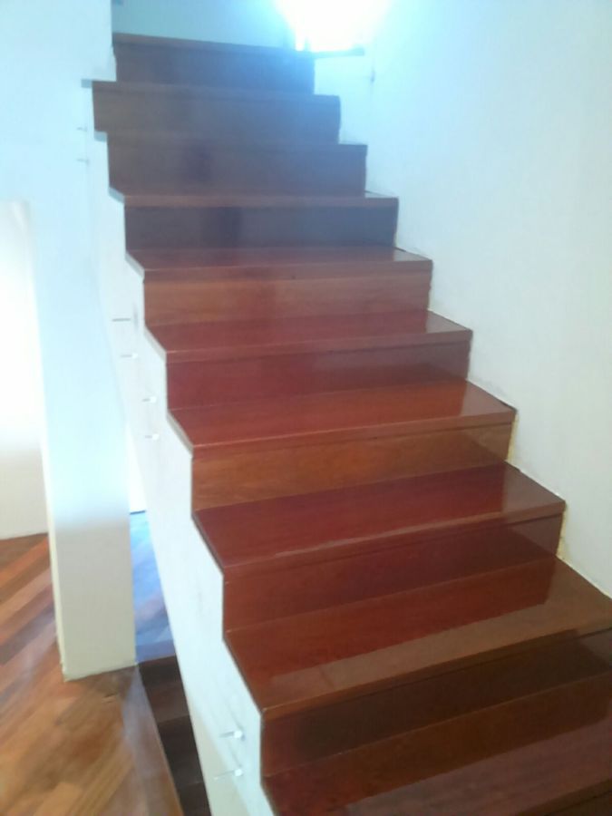 Escalera poliuretano