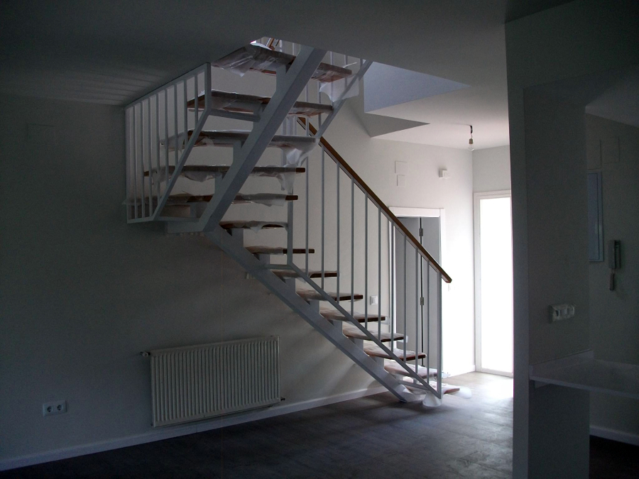 ESCALERA REHABILITADA