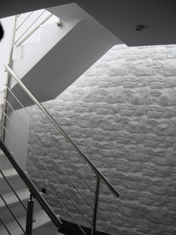 Escalera semisótano