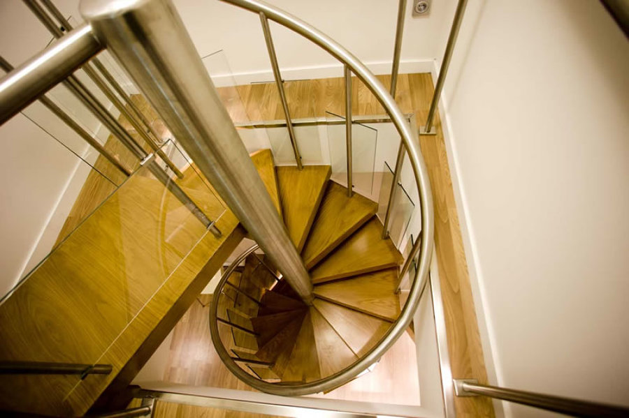 Escalera union planta primera-segunda