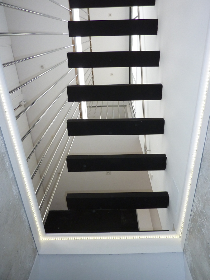 Escalera vista desde abajo