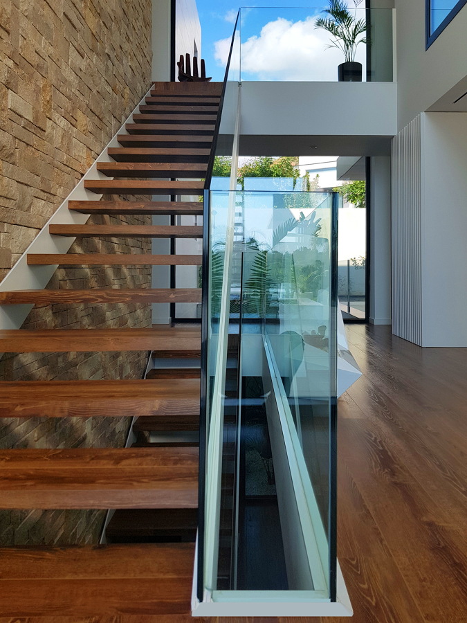 Escalera y caja central de vivienda