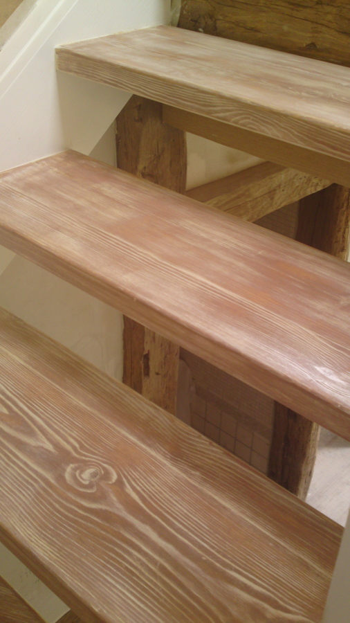 escaleras efecto decape sin barniz...