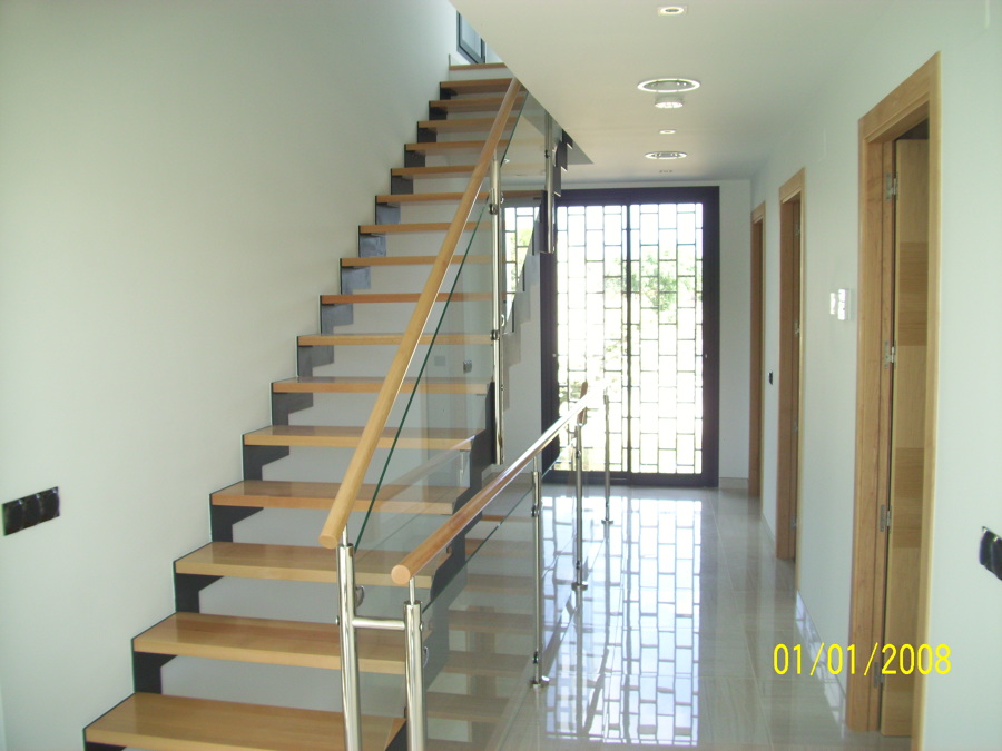 escaleras de 1ª planta