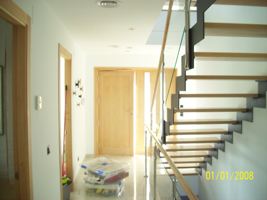 escaleras de planta baja