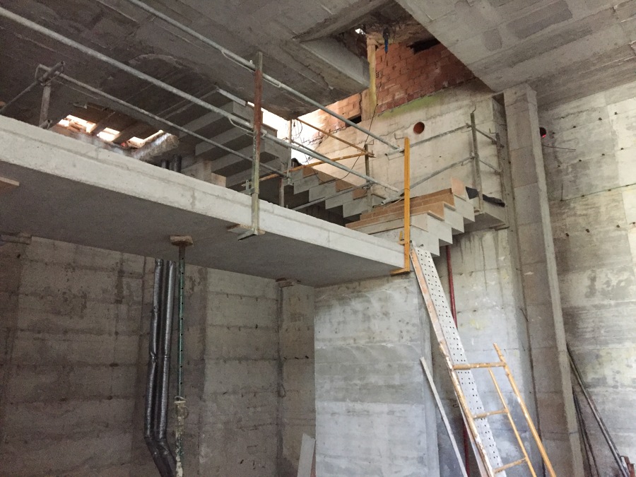 Escaleras hormigon visto 