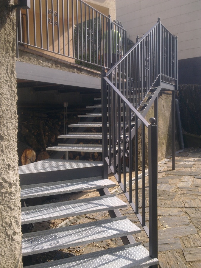 escaleras metalicas