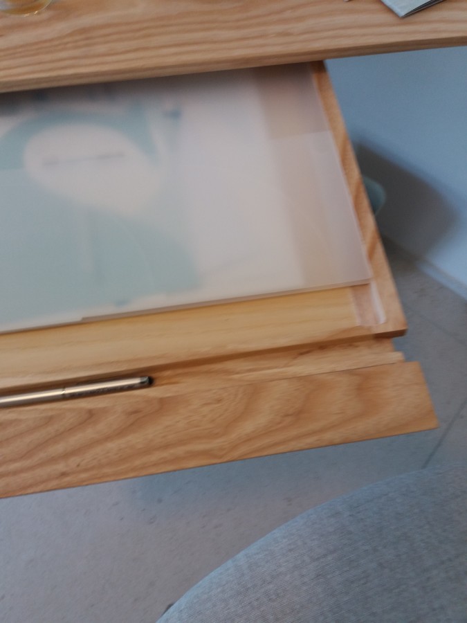 escritorio de la habitacion