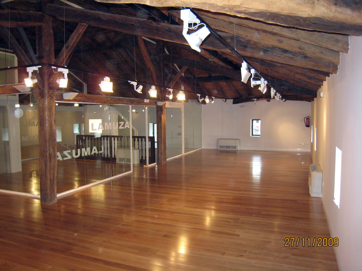 ESPACIO BAJO CUBIERTA