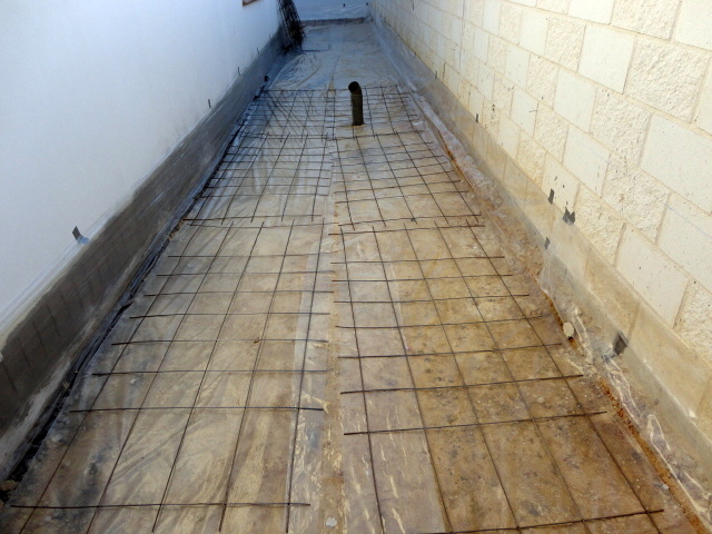 ESPARTINAS,01/08/2012,SEVILLA