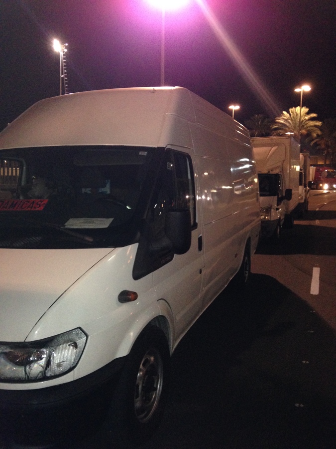 Esperando en el muelle 