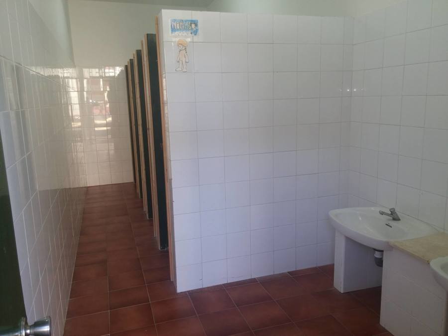 Estado inicial de los baños.