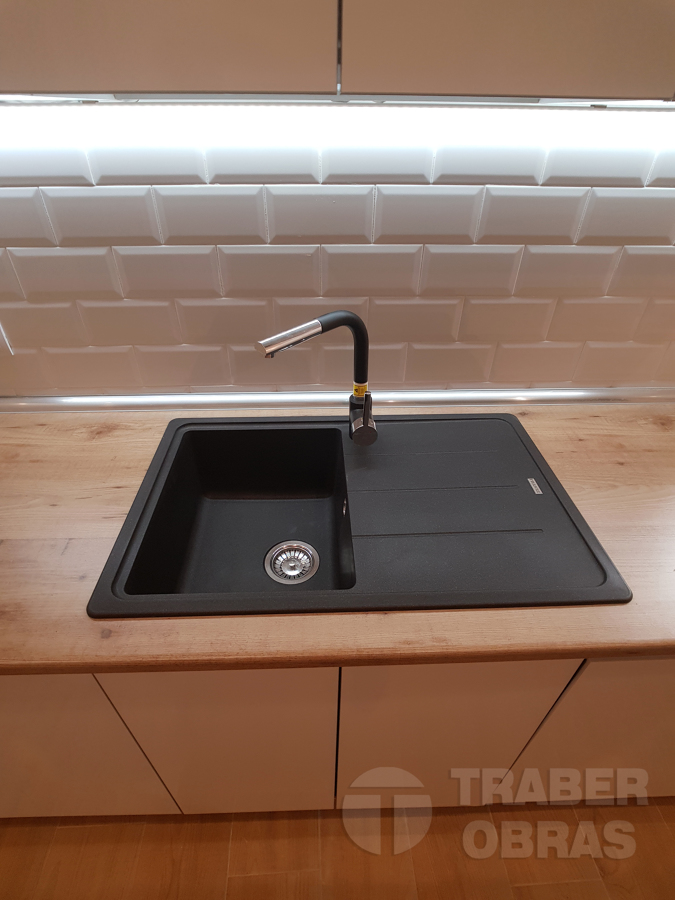 Estado terminado. Fregadero cocina.