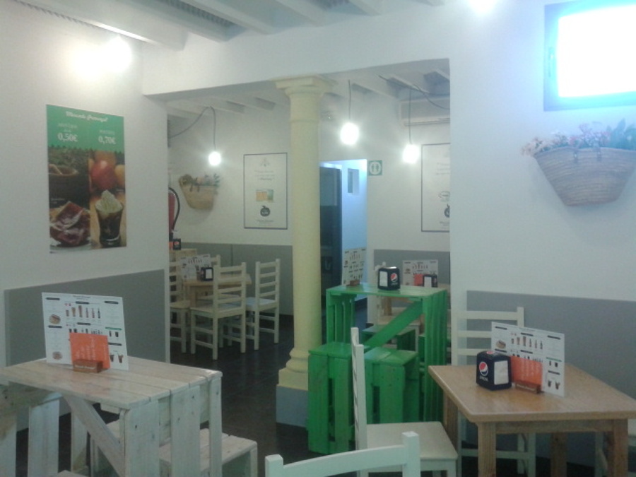 Estancia interior del local Mercado Provenzal