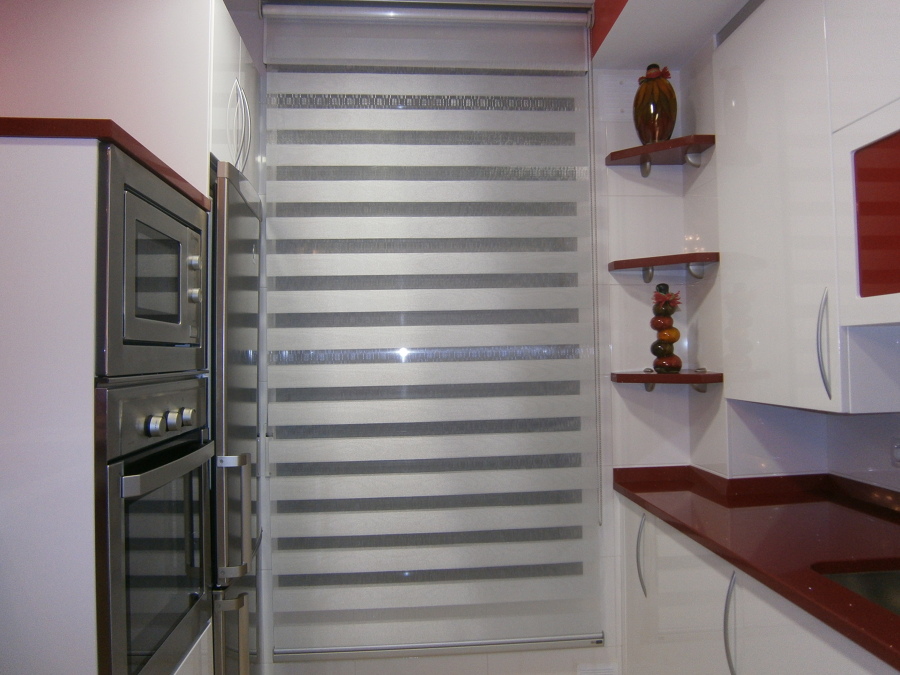 Estor decorativo para cocina hecho a medida