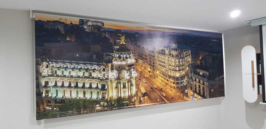 Estor Enrollable con Impresión Digital