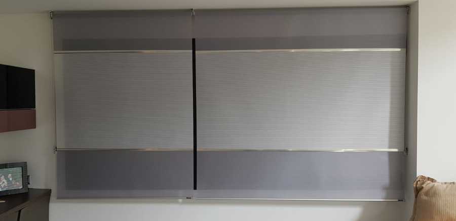 Estor Enrollable con Topping