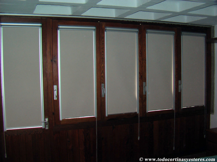 Estores Guiados Cristal con cofre