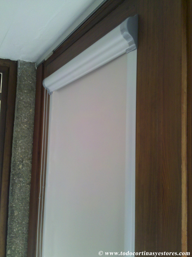 Estores Guiados Cristal con cofre