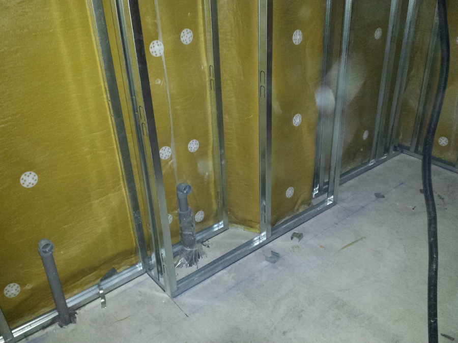 Estructura pared flotante