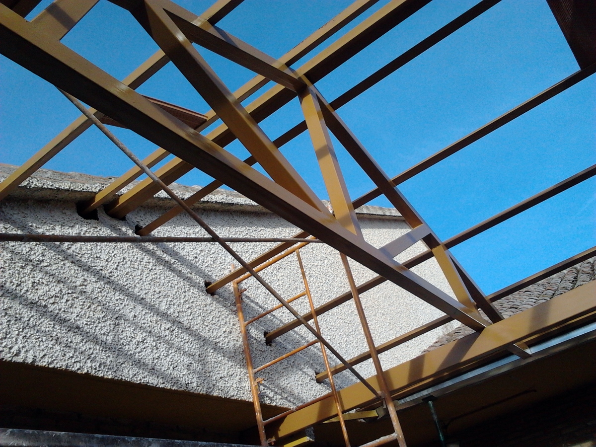 ESTRUCTURA PORCHE. AÑO 2011