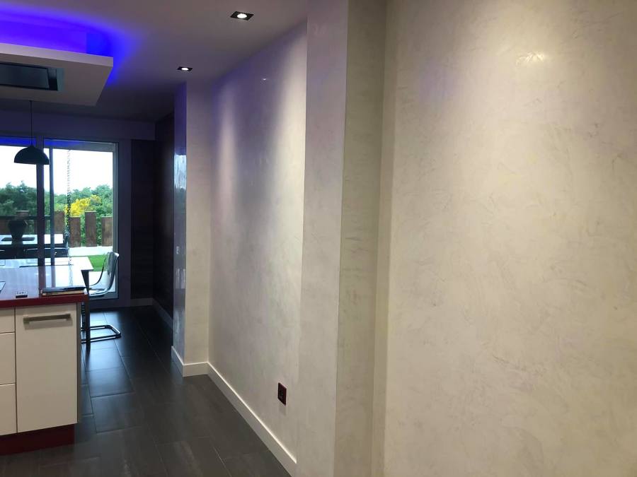 Estuco veneciano en paredes de cocina