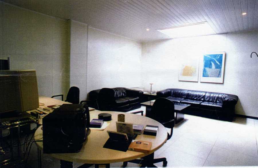 Estudio grabación con suelo técnico instalado