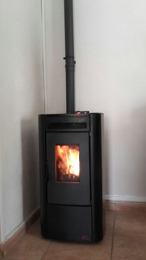 Estufa de pellets biomasa