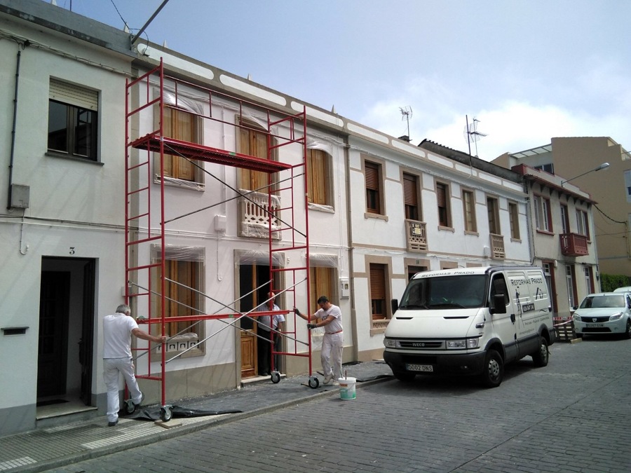 ETAPA DE PINTADO DE FACHADA PRINCIPAL