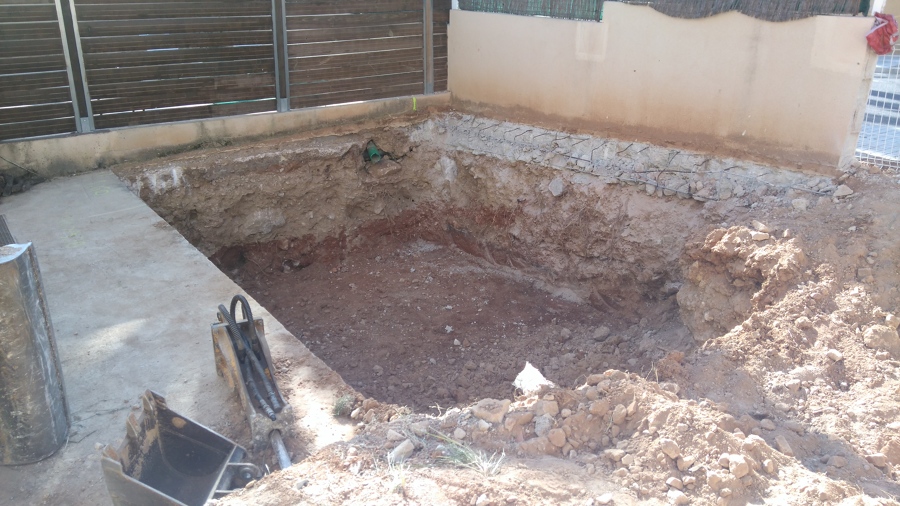 Excavación del vaso de piscina
