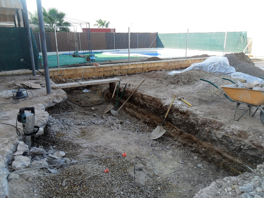 Excavación y hormigonado