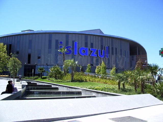 Exterior C.C. Islazul