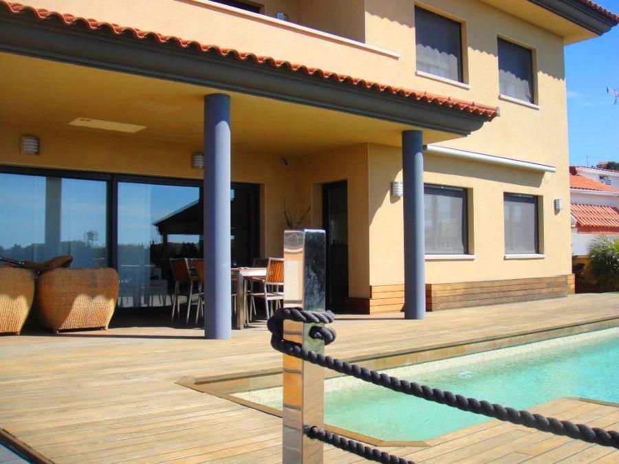 Exterior zona piscina