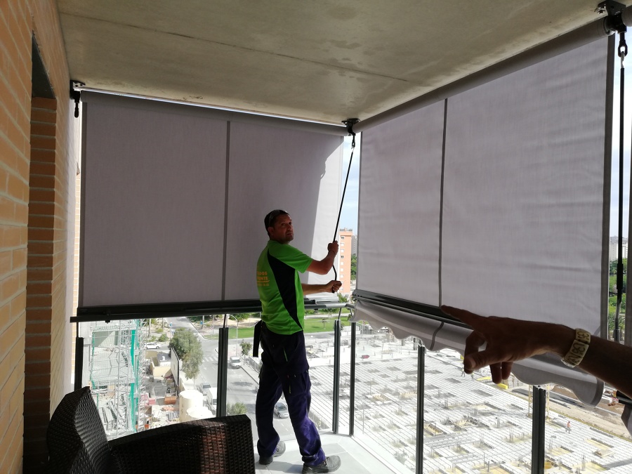 Fabricación e instalación de toldos