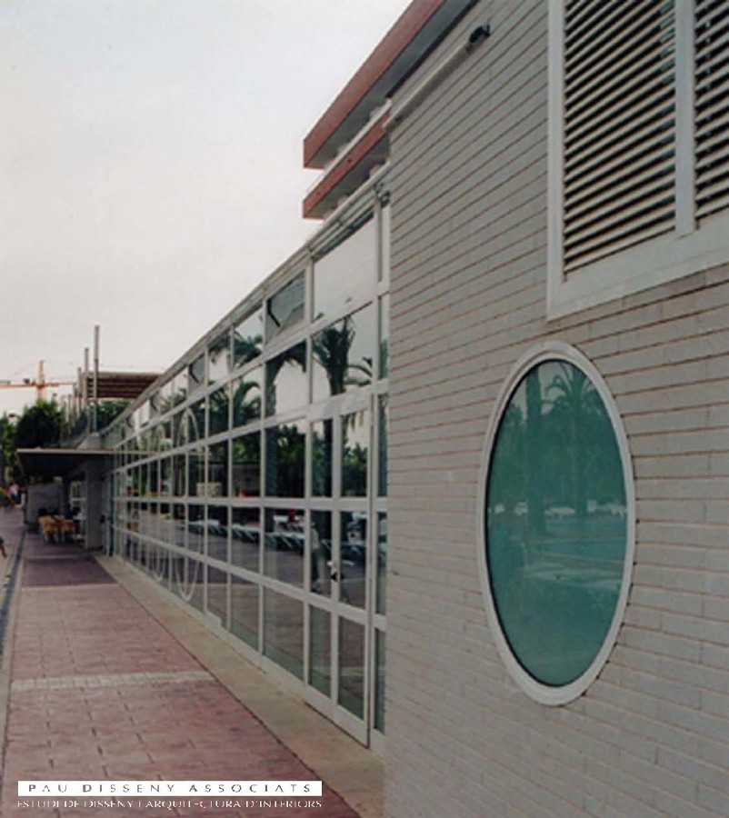 Façana Piscina Coberta i Retaurant-Pitzzeria