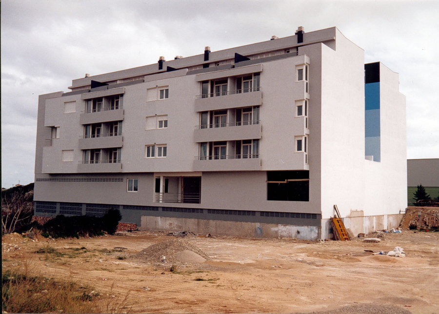 FACHADA A FUTURA ZONA AJARDINADA