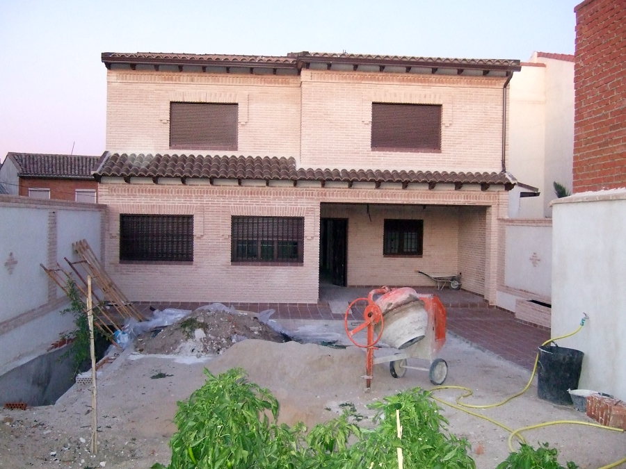 Fachada a patio trasero