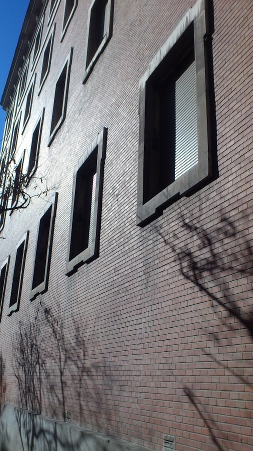 FACHADA ANTES DE REALIZAR LA LIMPIEZA